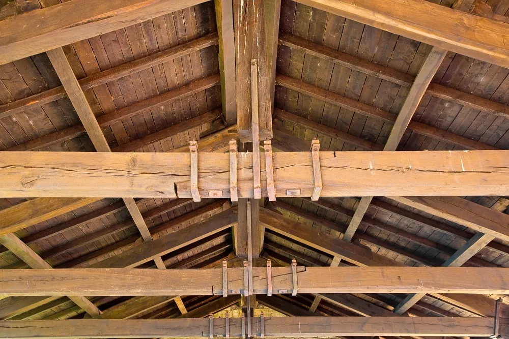 Charpente traditionnelle en bois